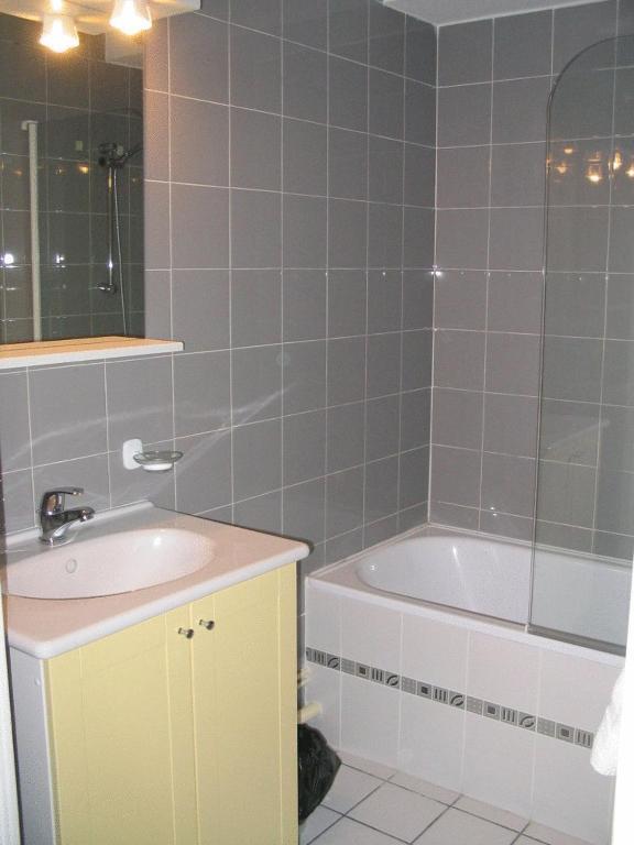 Aparthotel Tempologis Meylan Pokoj fotografie